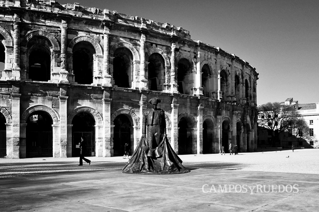 arenes nimes